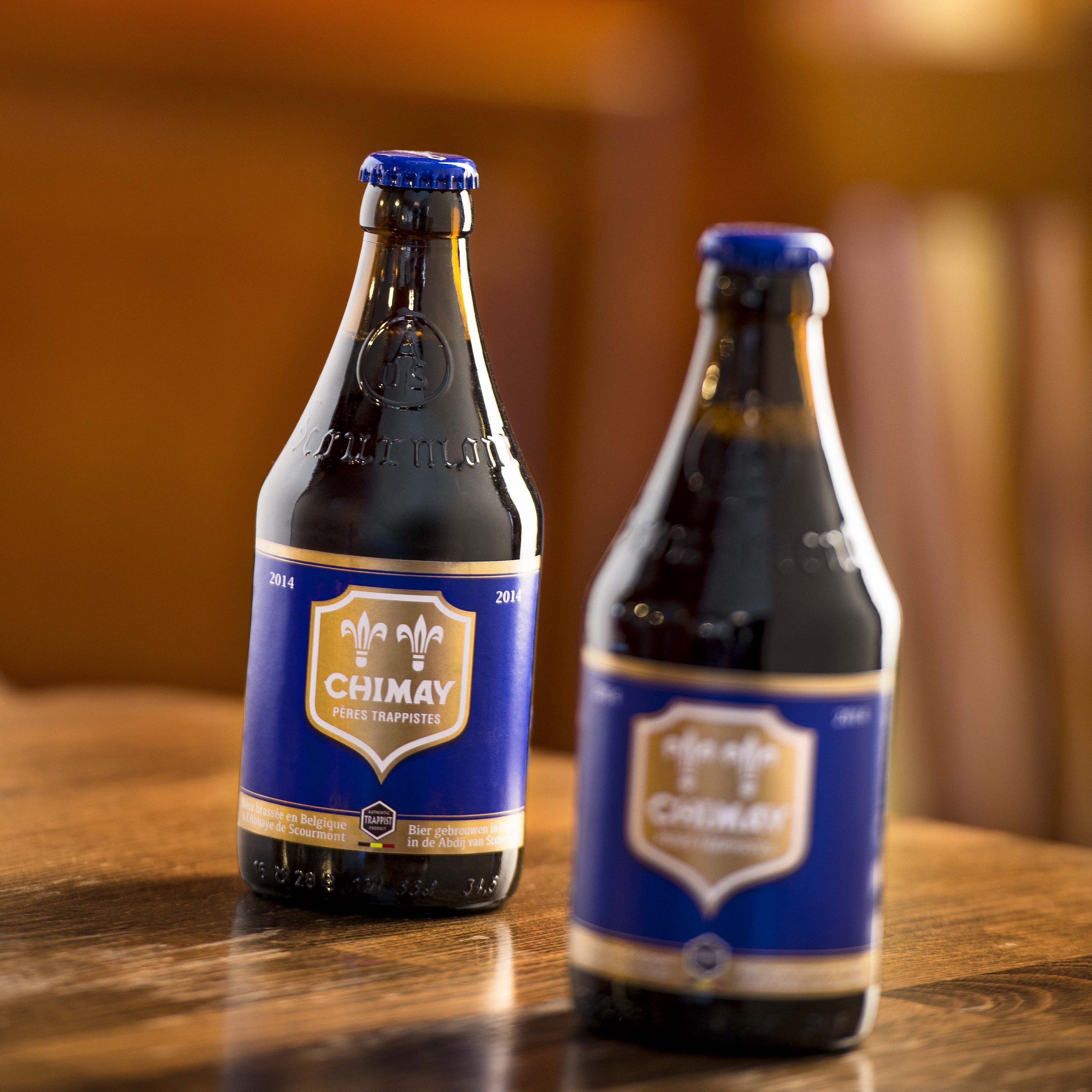 Can canh ly bia Chimay Blue hap dan - Bleue (Blue): Kh&aacute;m Ph&aacute; Bia Belgian Dark Strong Ale