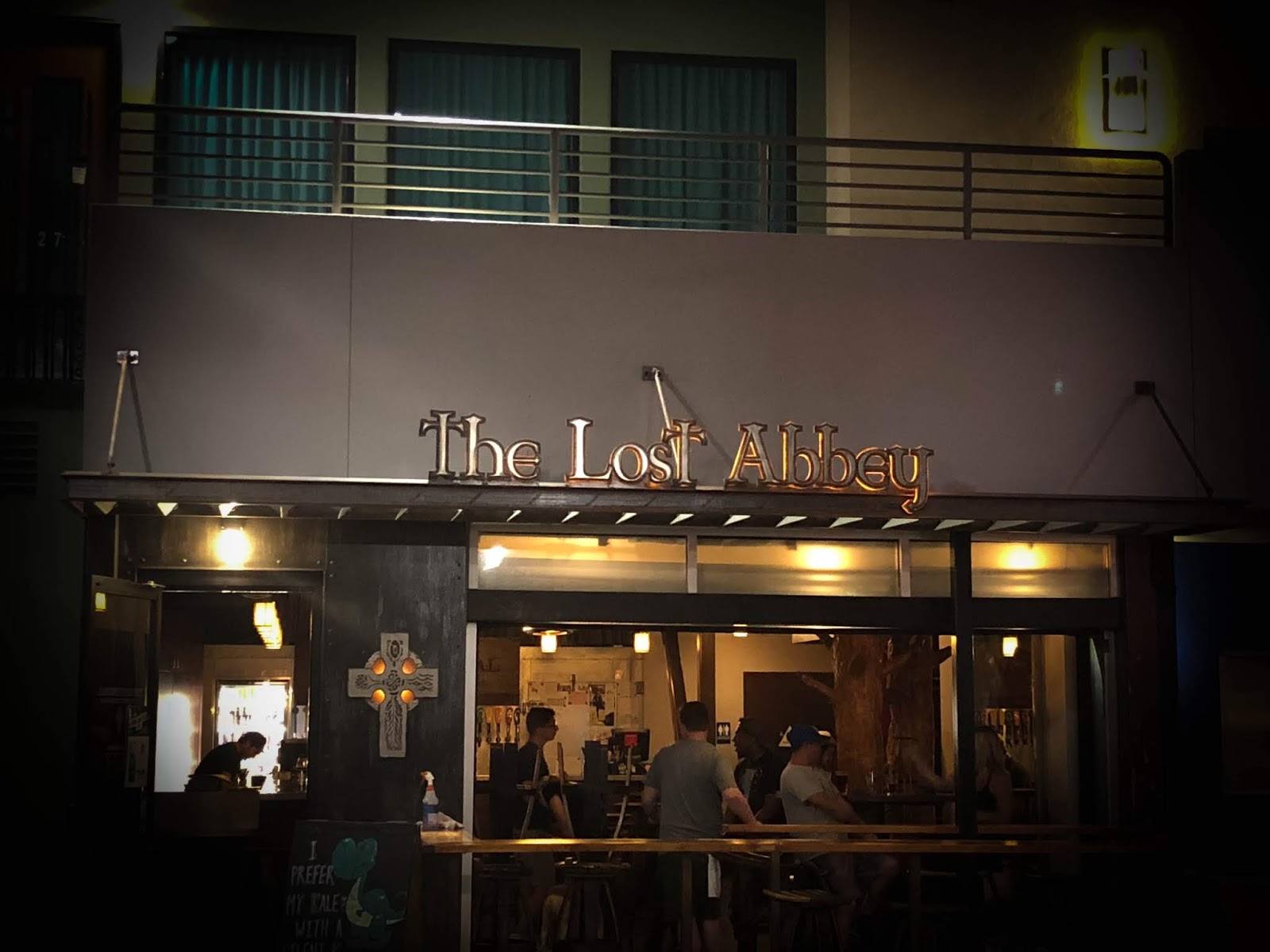 ロスト・アビー醸造所は、フランボワーズ・デ・アモローサのようなワイルドビールを醸造する場所 - フランボワーズ・デ・アモローサ：ロスト・アビーからのワイルドダンス