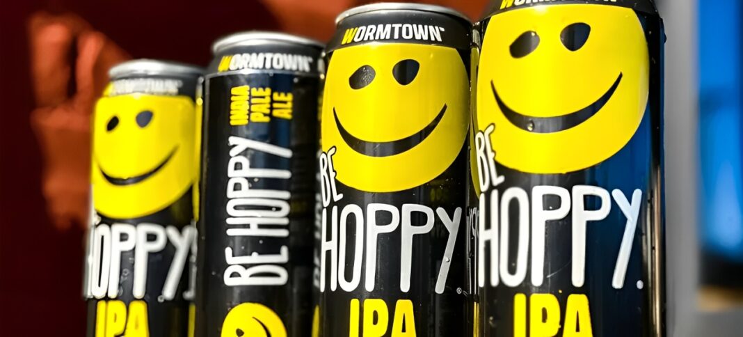 A clear photo of a bottle of Be Hoppy – Wormtown Brewery's iconic IPA.