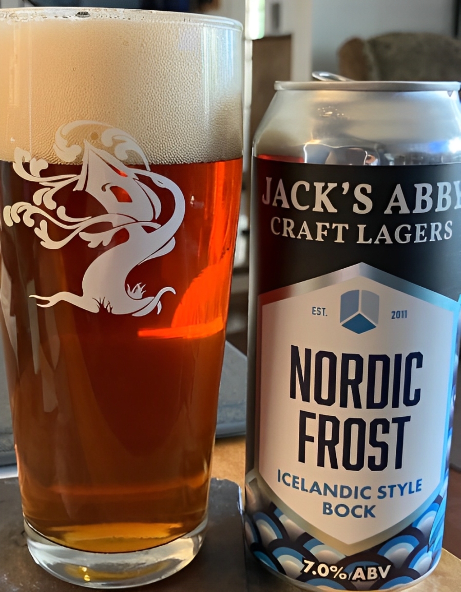 Nordic Frost: Distinctive Bock Beer Flavor Nordic Frost beer glass, golden color, thick and smooth - Nordic Frost: Distinctive Bock Beer Flavor
