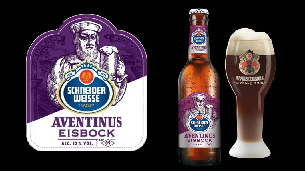 Aventinus Eisbockflasche mit ihrem unverwechselbaren lila Etikett, dem Symbol des bayerischen Winters.