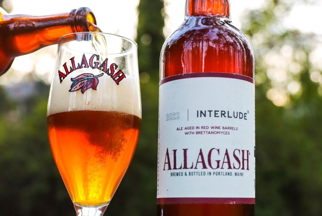 Interlude bottle – elegant design, amber brown color, delicate white label typical of Allagash Interlude bottle – elegant design, amber brown color, delicate white label typical of Allagash