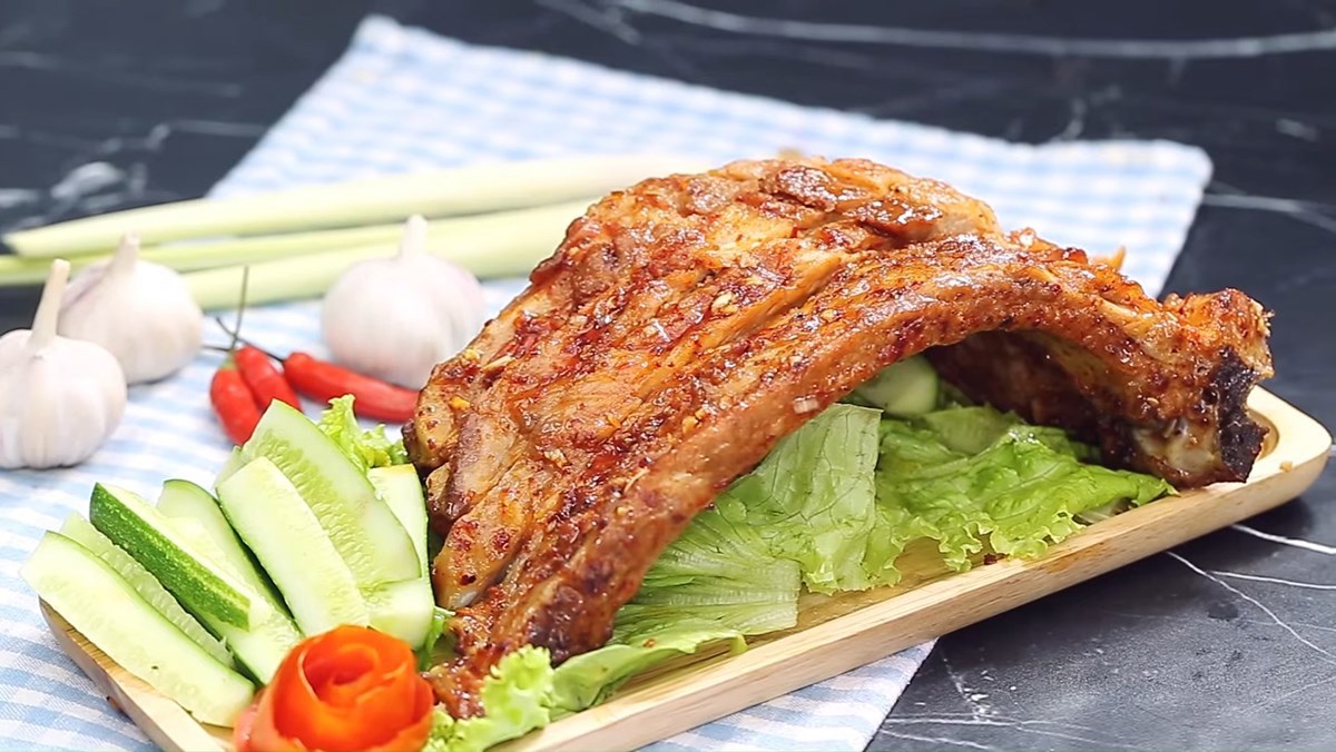 BBQ Smoked Pork Ribs – The aroma of bourbon smoke creates a rich, seductive flavor - The Angel's Share – Bourbon Barrel-Aged: Beer Legend