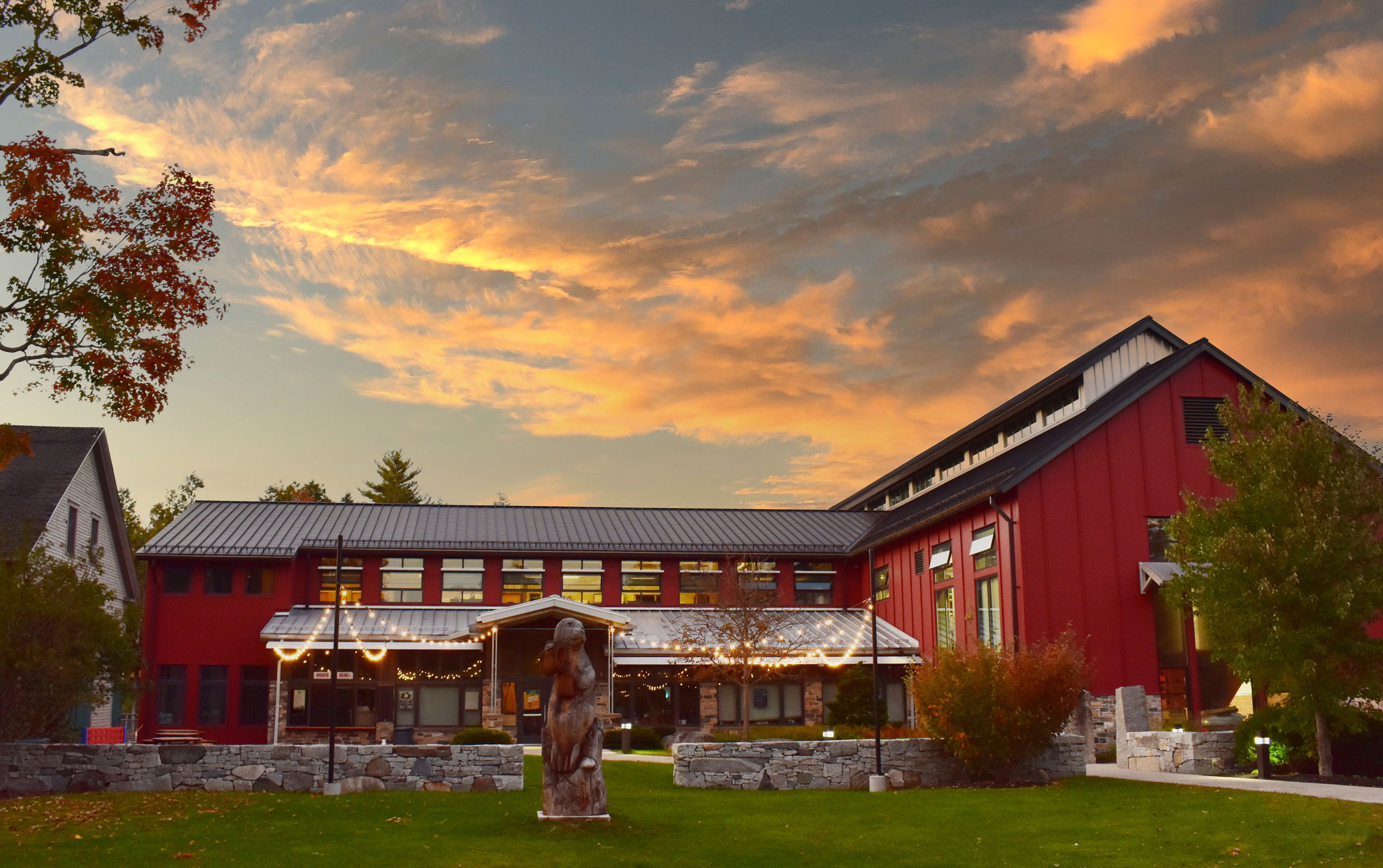 Toan canh nha may bia Smuttynose tai Hampton New Hampshire noi san xuat Baltic Porter - Baltic Porter: H&agrave;nh Tr&igrave;nh Đậm Đ&agrave; Của Nghệ Thuật Nấu Bia