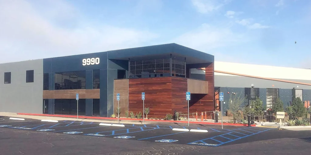 AB Breweries AleSmith Brewing Company Exterior 1 Banner 1024x512 - AleSmith Double IPA: When One Sip of Beer Calls Back a Sunset