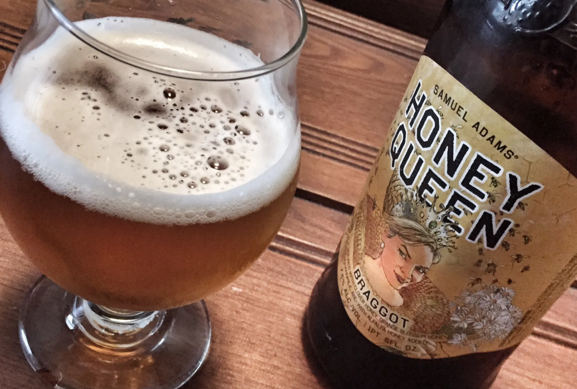 Samuel Adams Honey Queen Beer with a Bright and Light Wine Color - Samuel Adams Honey Queen - Boston Impressions