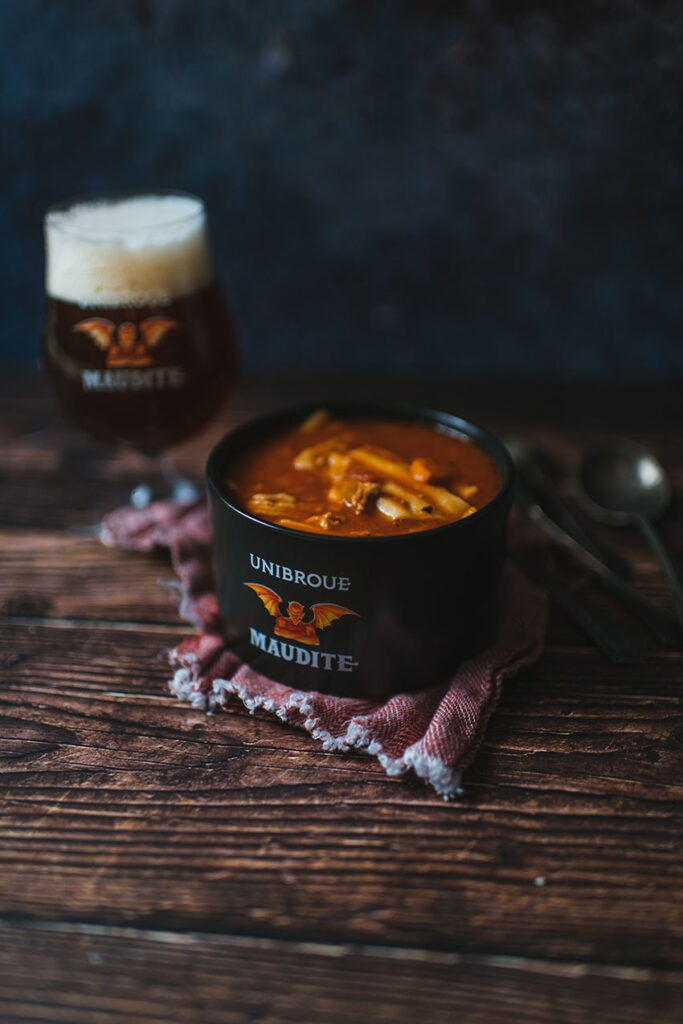 DSC2705 683x1024 - Maudite: Khi B&oacute;ng Tối T&igrave;m Được &Aacute;nh S&aacute;ng Trong Một Ly Bia Đỏ Sẫm