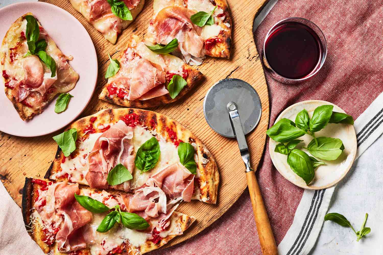 Eureka Mosaic passt gut zu leichten, frischen Gerichten wie Prosciutto-Pizza - Eureka Mosaic: Genießen Sie jeden Moment
