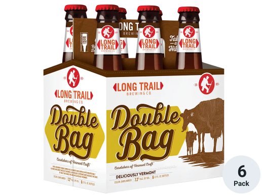 Long Trail Brewing Co. の Double Bag ビールのきらめく琥珀色のボトルの画像。