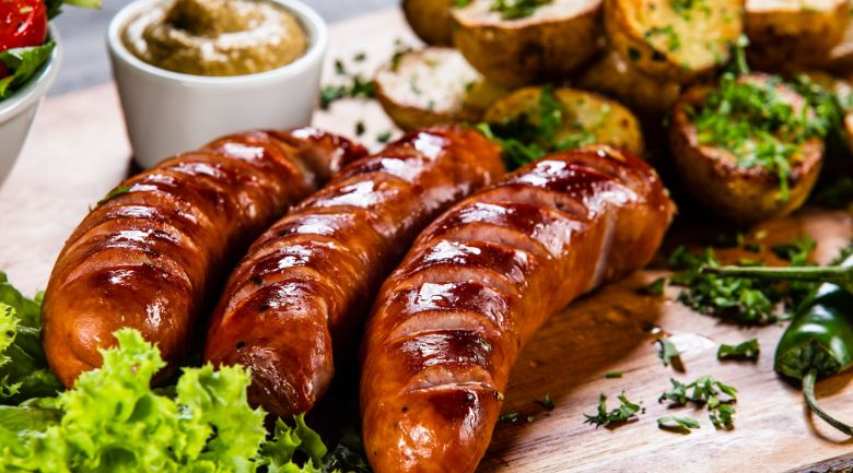 ゴーストビール:愛に満ち溢れた マーはグリル料理、特にオニオンソーセージとよく合います - マービール:愛に満ち溢れた