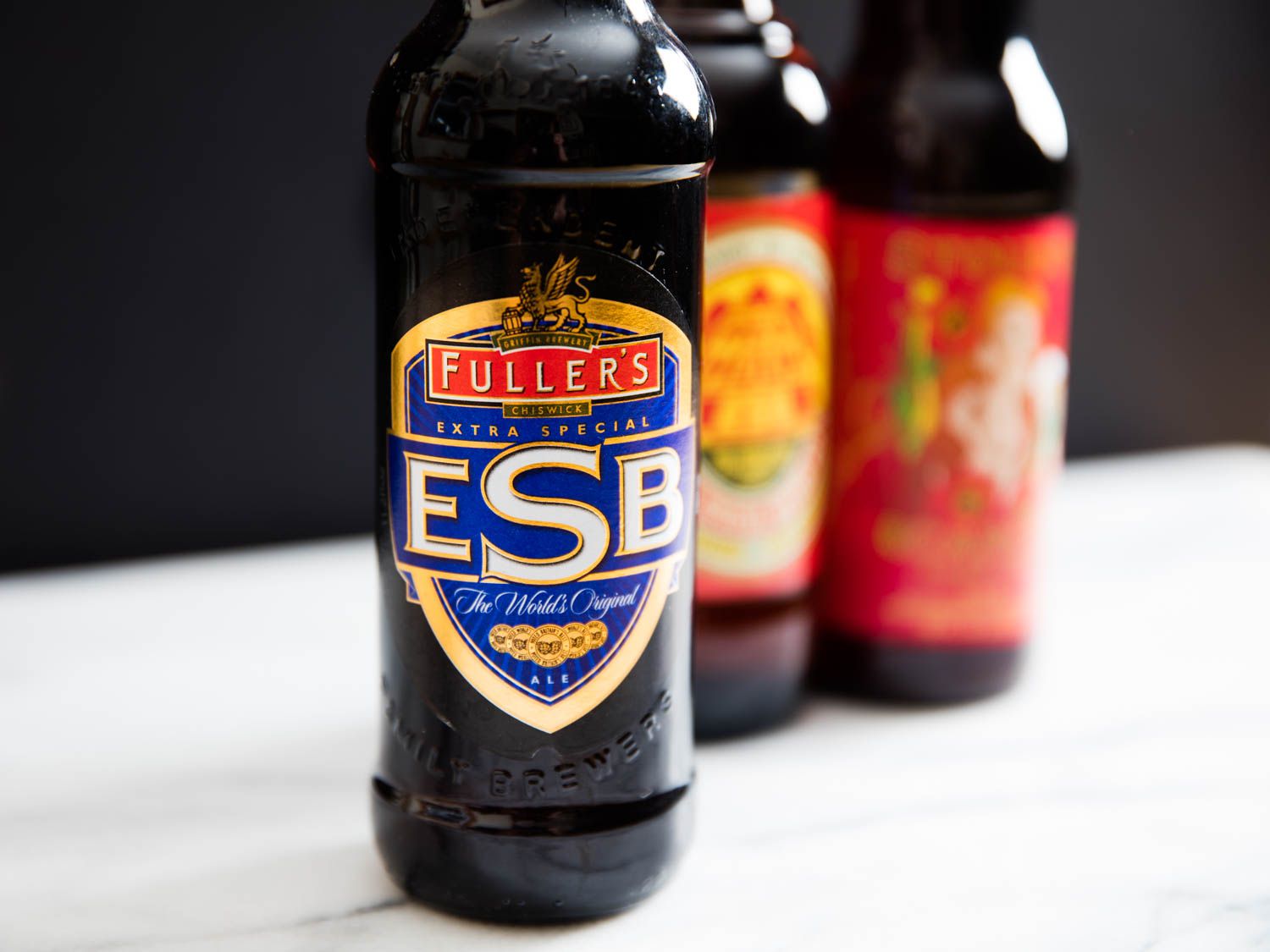 Fuller's ESB: The English Bard, a traditional beer that has existed since the 1950s, is the heart that holds England together - Fuller's ESB: The English Bard