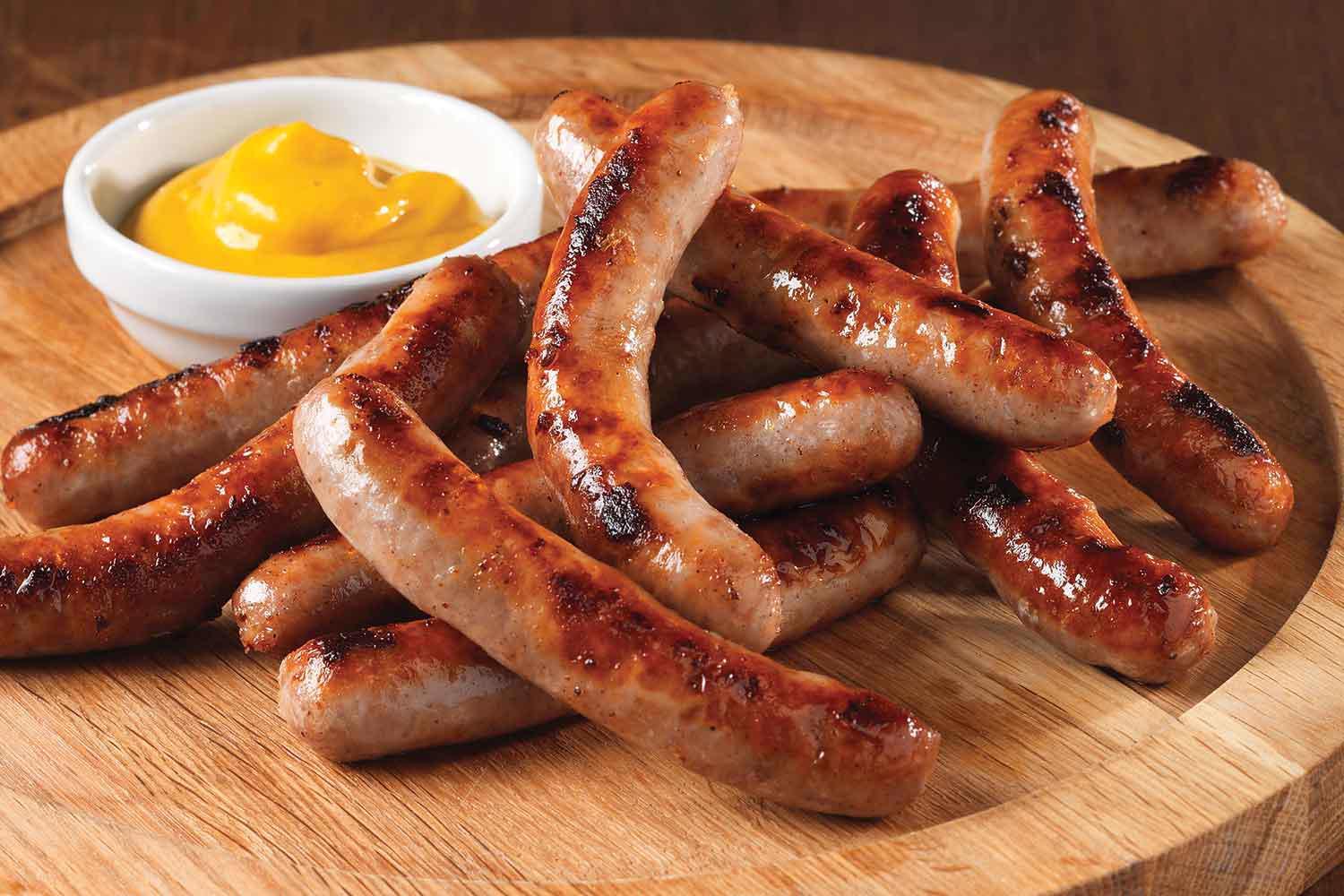 Grilled sausages and British cheese – perfect combination with Black Cat - Black Cat – The Rich Black Gem