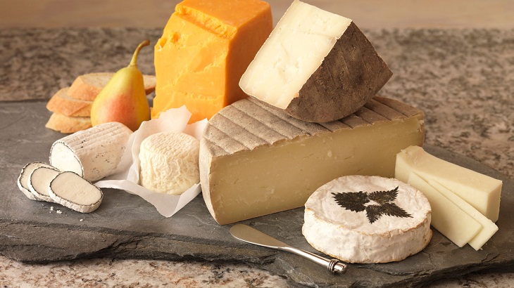 Distinguishing 9 popular types of cheese and how to use them - HOP 15: Fateful Encounter in a Glass of Amber Beer