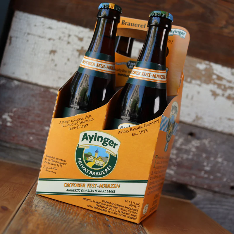 Ayinger Oktober Fest Märzen hat ein luxuriöses und edles Bierflaschendesign - Ayinger Oktober Fest-Märzen: Die Essenz von 150 Jahren Bayern