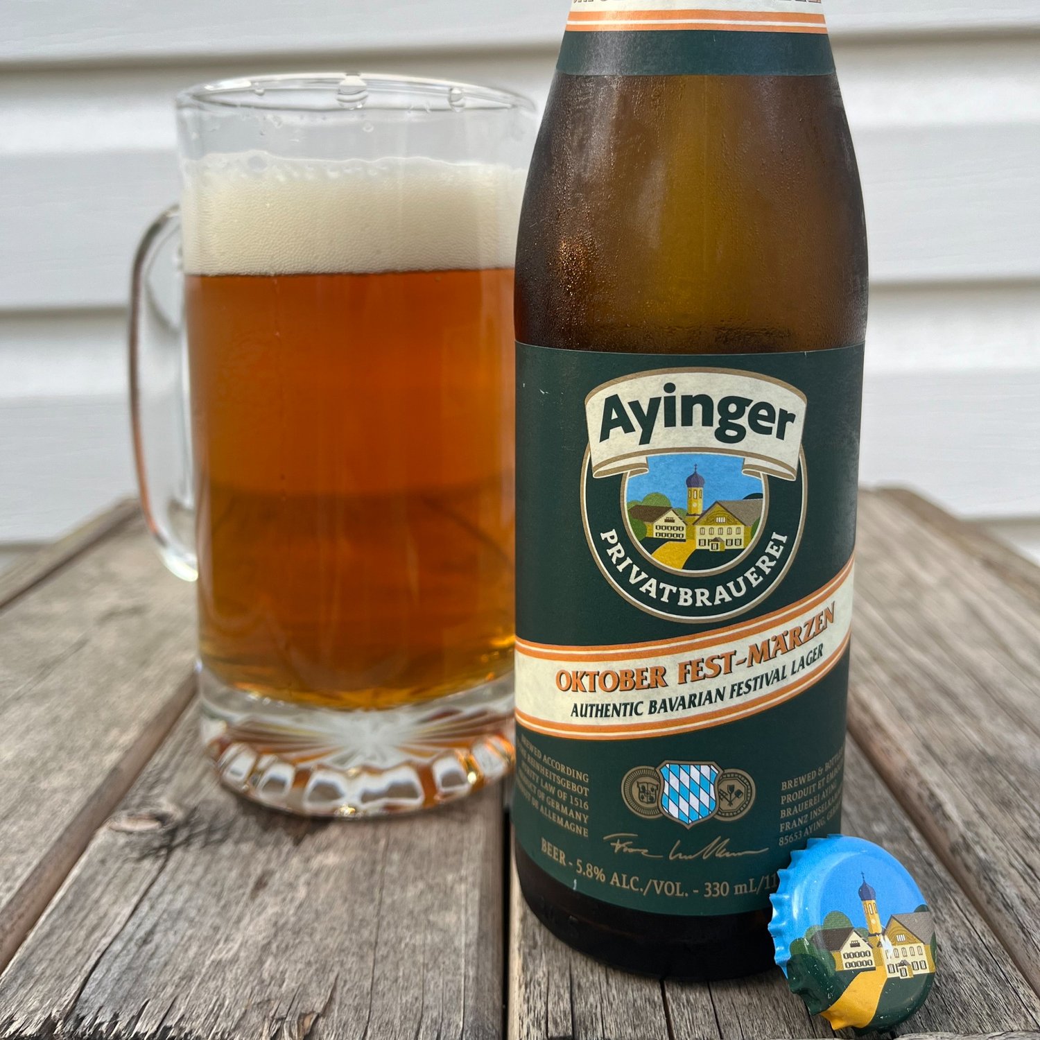 Ayinger Oktoberfest-Märzen-Luxusauto mit Café gemischt mit Am Dong - Ayinger Oktoberfest-Märzen: Die Essenz von 150 Jahren Bayern