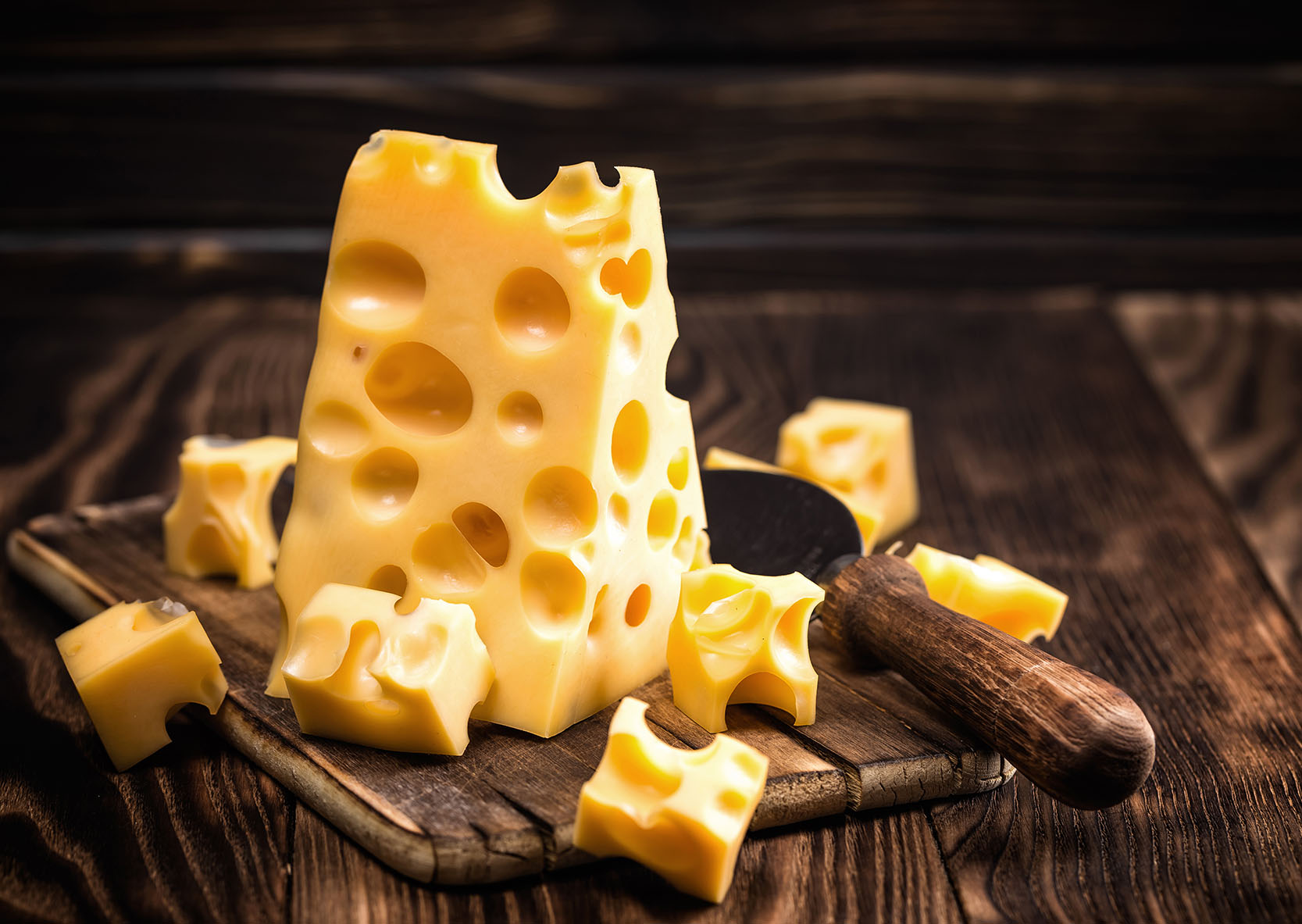 Sweet Emmental – Melts with Beer Bubbles - Hofbräu Oktoberfestbier: The Breath of German Royalty