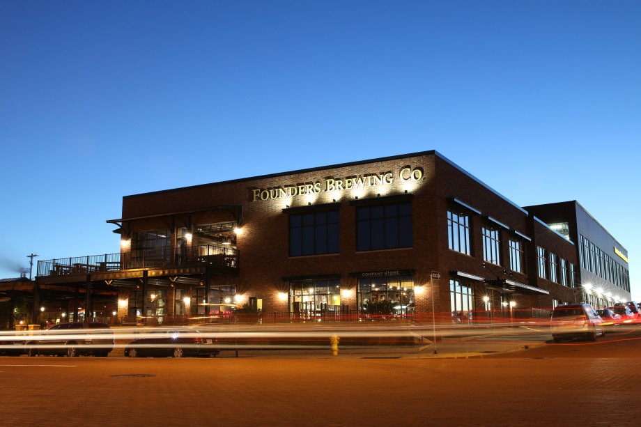 ExteriorNightExposure2 920x613 1 - Sumatra Mountain Brown: The Rich Alluvium Of Sumatra Mountain Brown