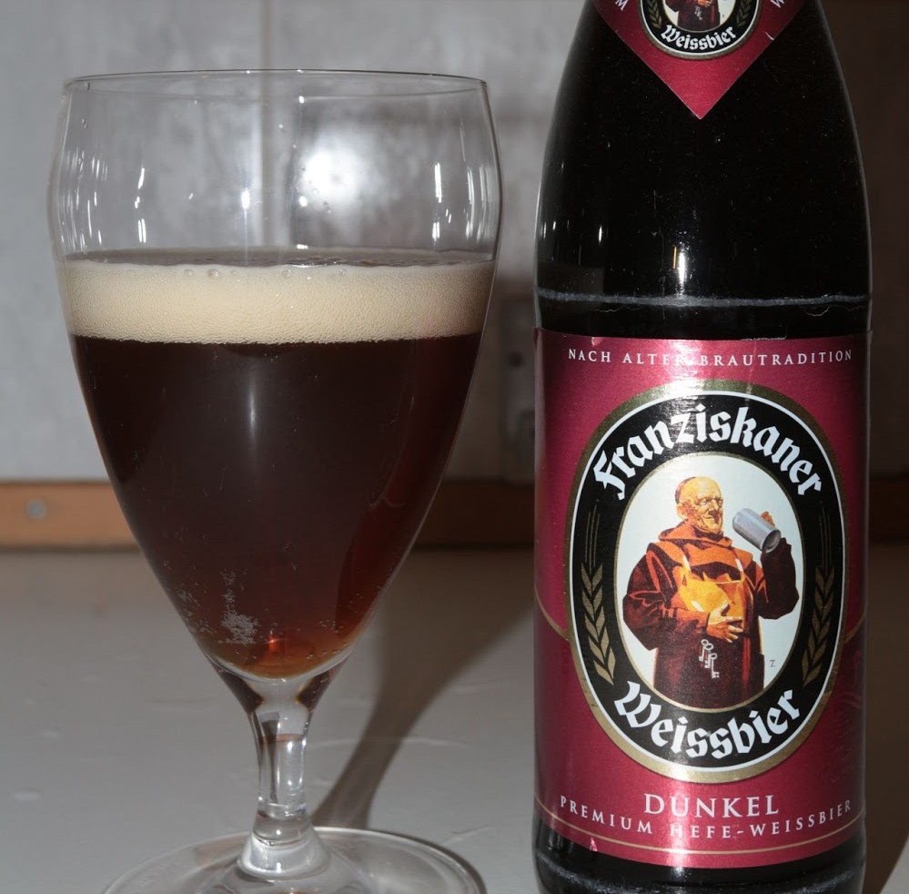 フランツィスカーナー ヘフェ ヴァイセ ダンケル: おとぎ話のビールの精神 Franziskaner Hefe Weisse Dunkel は、クラシックなビールを愛する人に最適です - Franziskaner Hefe-Weisse Dunkel: The Soul of a Fairy Tale Beer