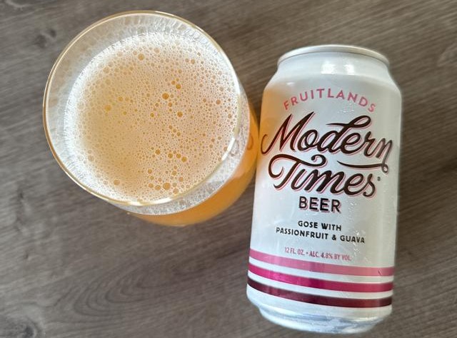 The light and refreshing taste of the beer is easy to drink - Fruitlands is a great choice for hot summer days - Fruitlands: Sweet and Sour Love Song That Captures the Hearts of Beer Connoisseurs