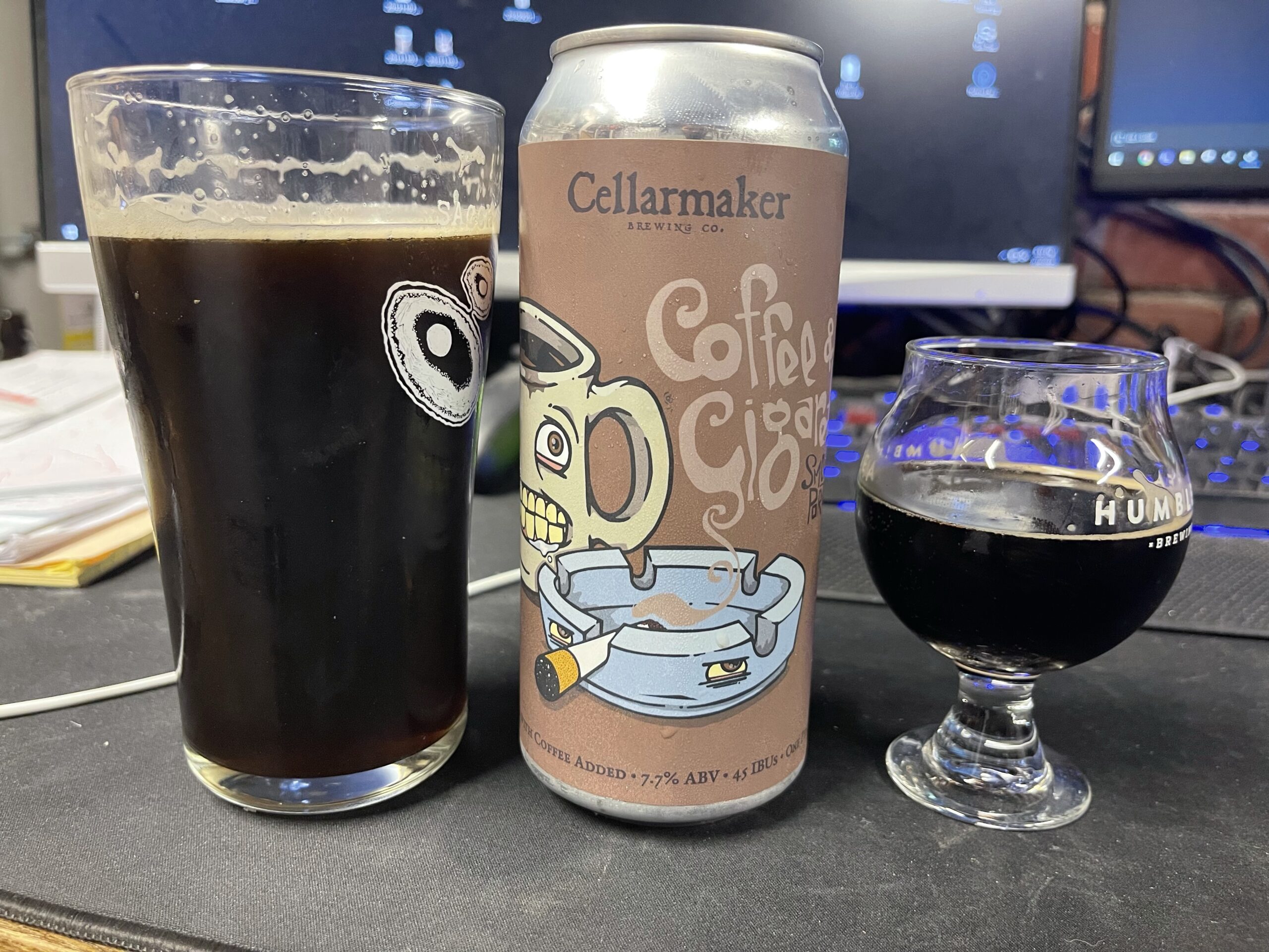 Khi thuong thuc Smoked Coffee Porter la dang tan huong su ket hop hoan hao cua nhung nguyen lieu chat luong scaled - Coffee & Cigarettes: Vũ Điệu Hương Vị Đan Xen