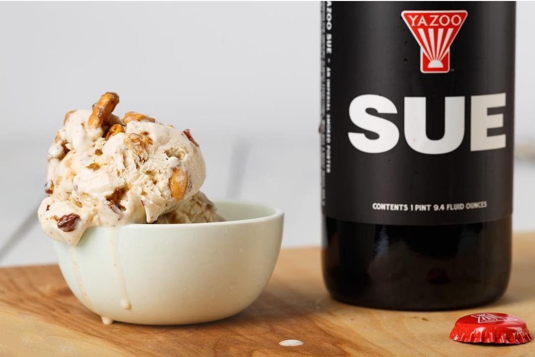 Sue – Imperial Smoked Porter: Hương Khói Đậm Đà và Sâu Lắng Khi thuong thuc Sue la mot ban giao huong cua nhung nguyen lieu tuyet voi duoc ket hop hoan hao de tao ra mot huong vi sau lang day quyen ru - Sue – Imperial Smoked Porter: Hương Khói Đậm Đà và Sâu Lắng