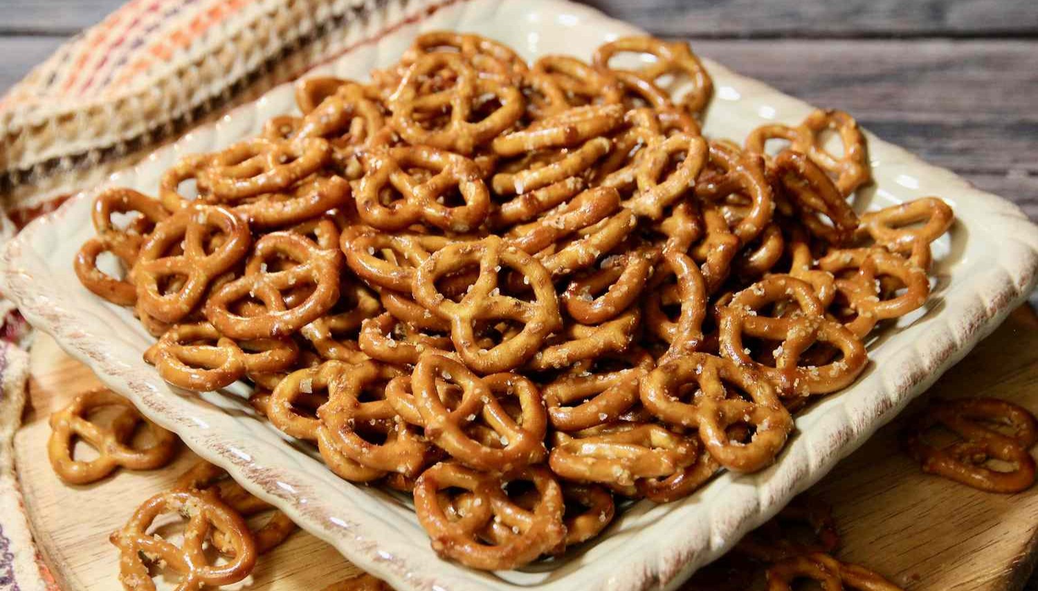 Pretzel – warm and cozy like an old friend's embrace in the afternoon breeze - Samuel Adams Alpine Lager: Breath of American Freedom