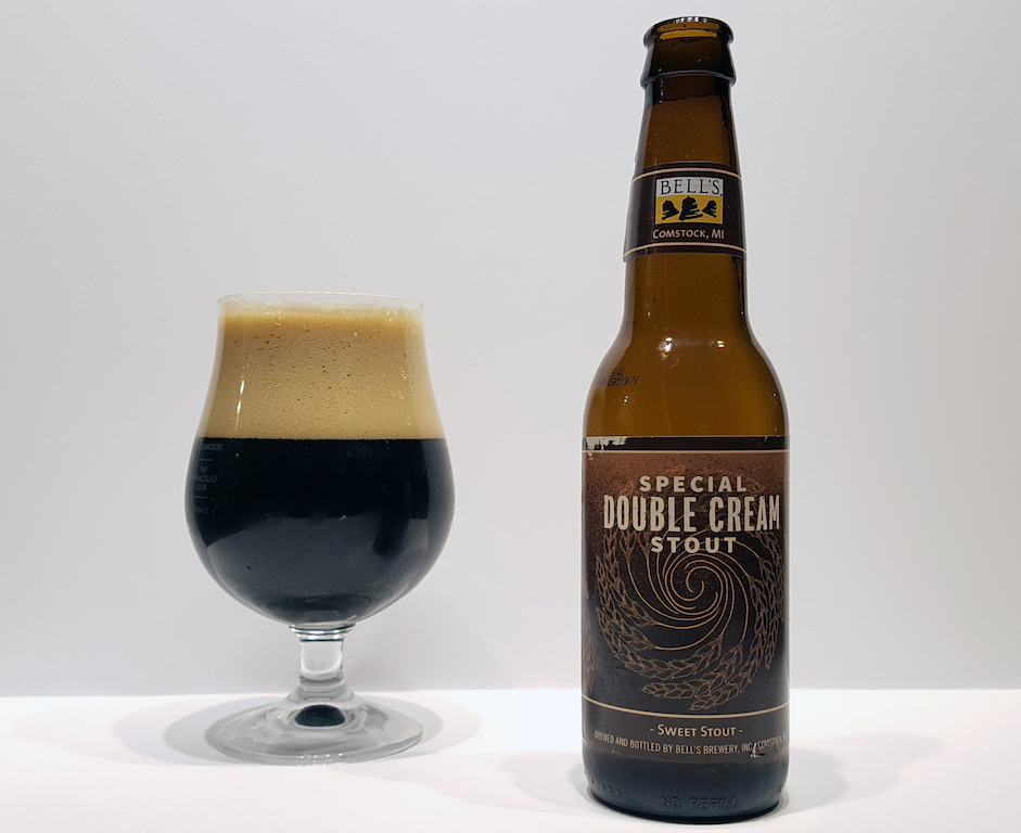 Special Double Cream Stout eignet sich für die Party von Snifter, einer Prinzessin mit einem lebensmittelähnlichen Körper - Special Double Cream Stout: Ein süßes Schlaflied seit über 30 Jahren