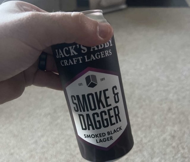 Genießen Sie Smoke Dagger und Sie werden den Ruhm schmecken – Smoke & Dagger: Das verführerische schwarze Liebeslied aus Rauch und Schokolade