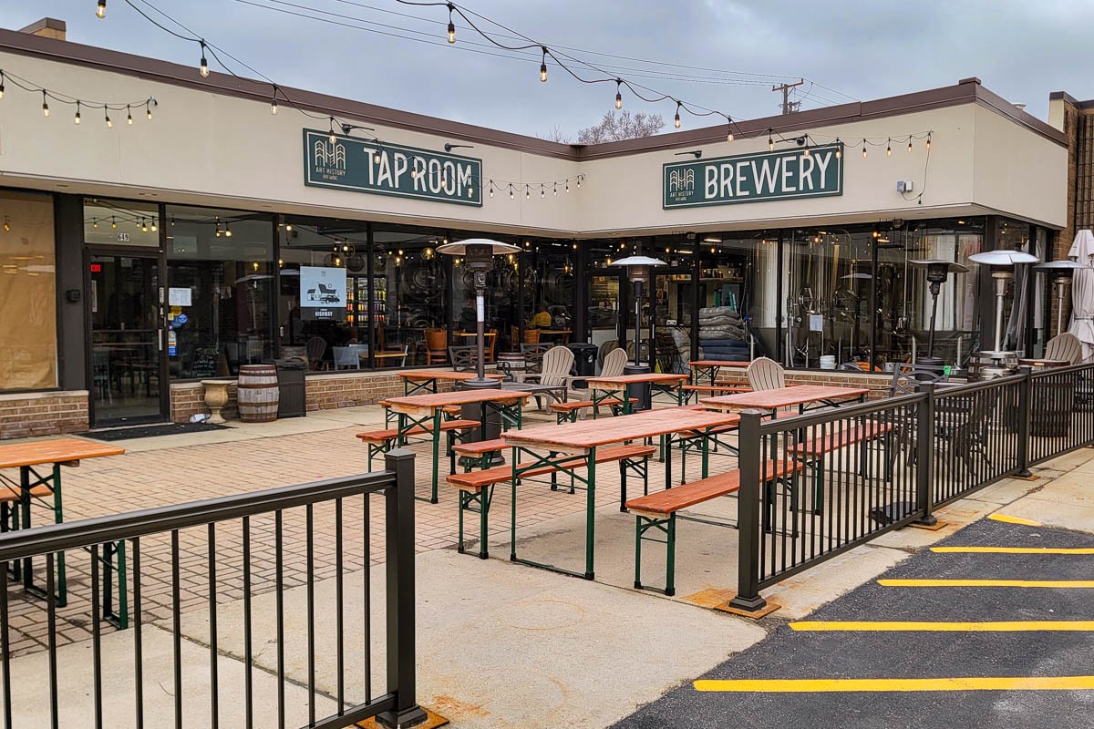 The whole scene outside the Art History Brewing brewery - Gravitace: The Essence of Czech Lager in the Craft Dance