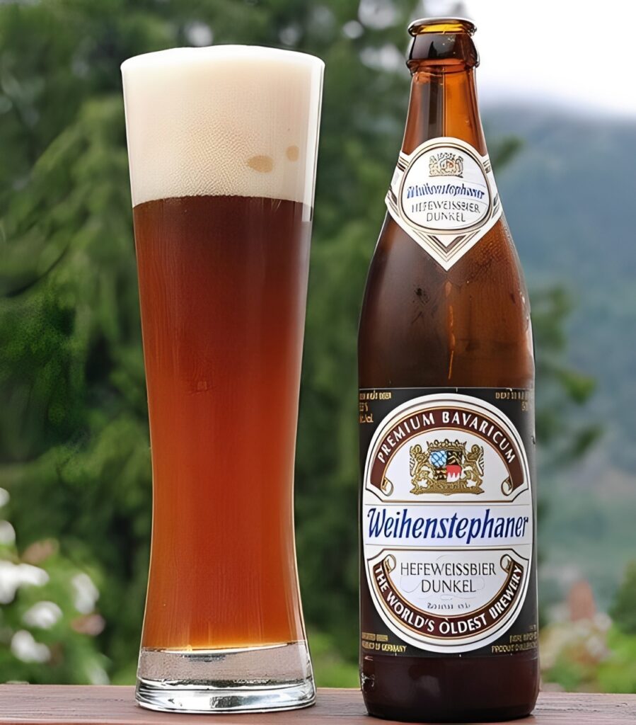 Weihenstephane Hefeweissbier Dunkel The Black Soul of Seduction Dunkelweizen 1 899x1024 - Weihenstephane Hefeweissbier Dunkel: The Black Soul of Seduction