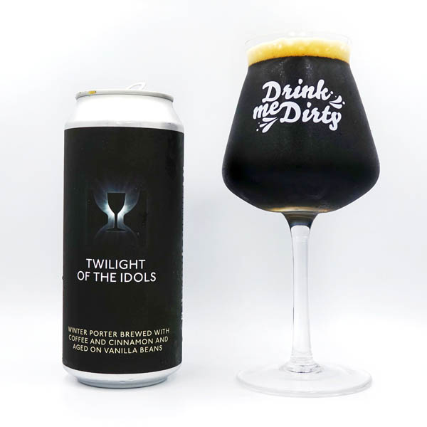 Bia co mau den sam nhu mot dem khong trang nhung khi anh sang xuyen qua no lo ra nhung tia do nau am ap - Twilight Of The Idols: Lời Tự Th&uacute; Của B&oacute;ng Tối