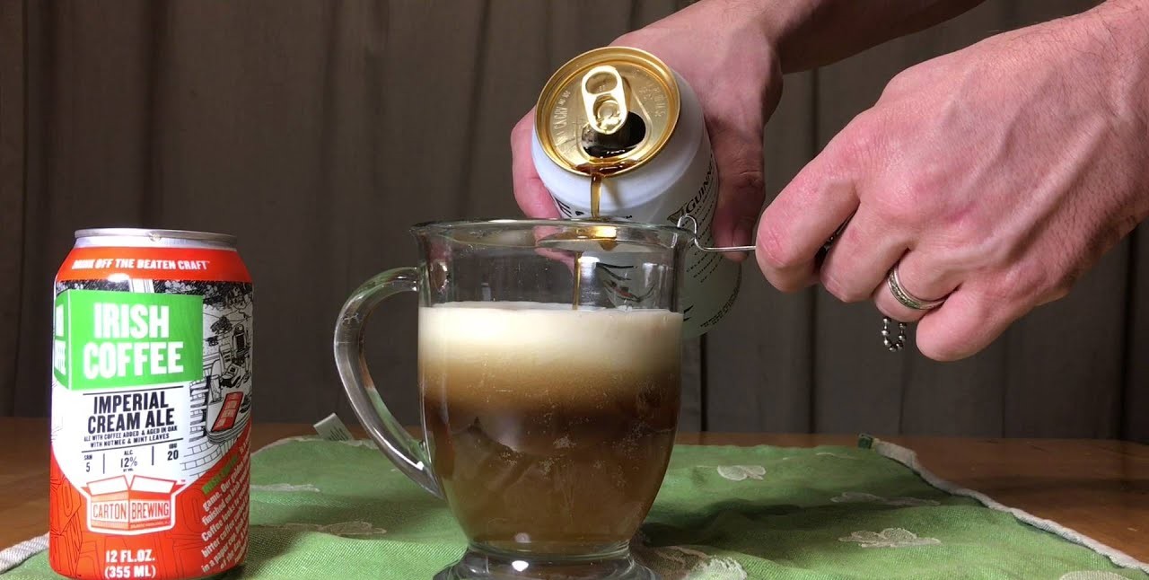 Bia co mau nau dam pha ho phach nhu mot ly ca phe Ireland that su voi lop bot kem day quyen ru - Irish Coffee: Kiệt T&aacute;c Bia Vượt Khỏi Khu&ocirc;n Mẫu
