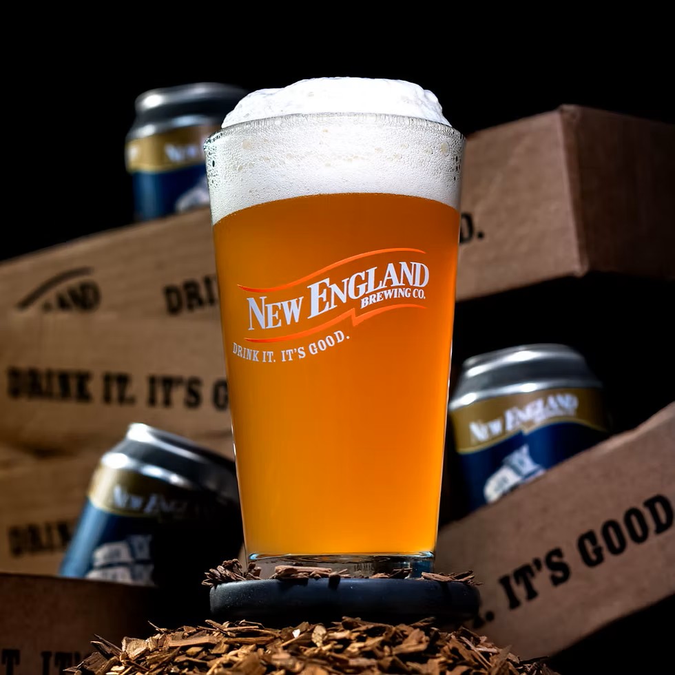 Seine warme, goldene Farbe erinnert an die Herbstblätter Neuenglands - Gold Stock Ale: Eine Geschmacksreise über den Atlantik