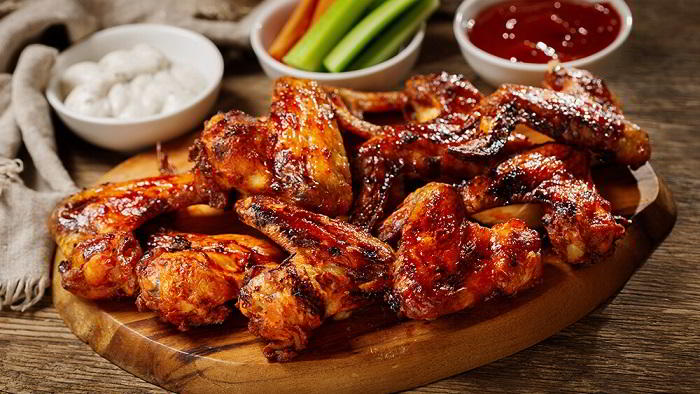 Buffalo wings are spicy and go very well with this beer - Party Cup: Summer Love of Beer Connoisseurs