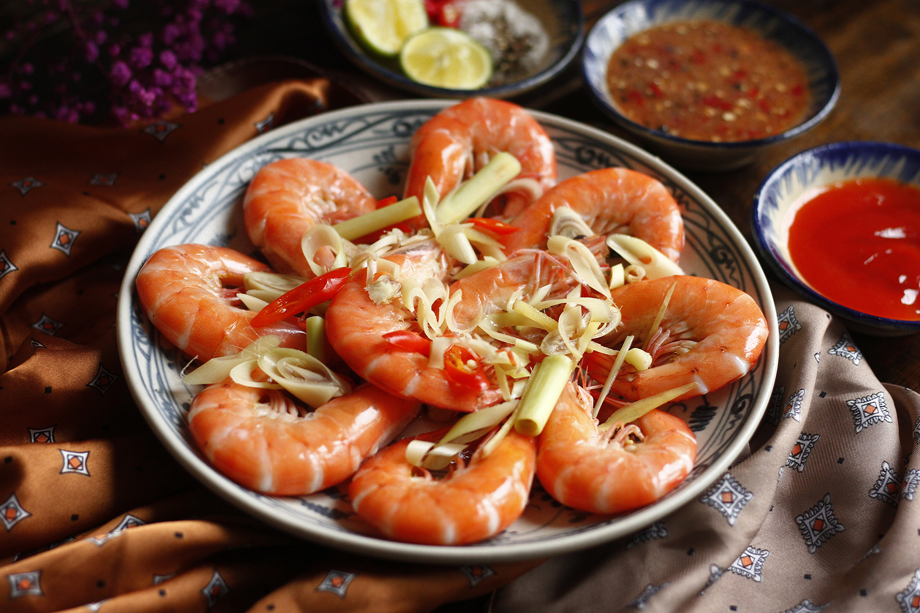 Cac loai hai san dac biet la tom luon phu hop de thuong thuc cung bia nay - Kid K&ouml;lsch: Nốt Trầm Gi&ograve;n Tan Giữa Bản Giao Hưởng Bia Mỹ