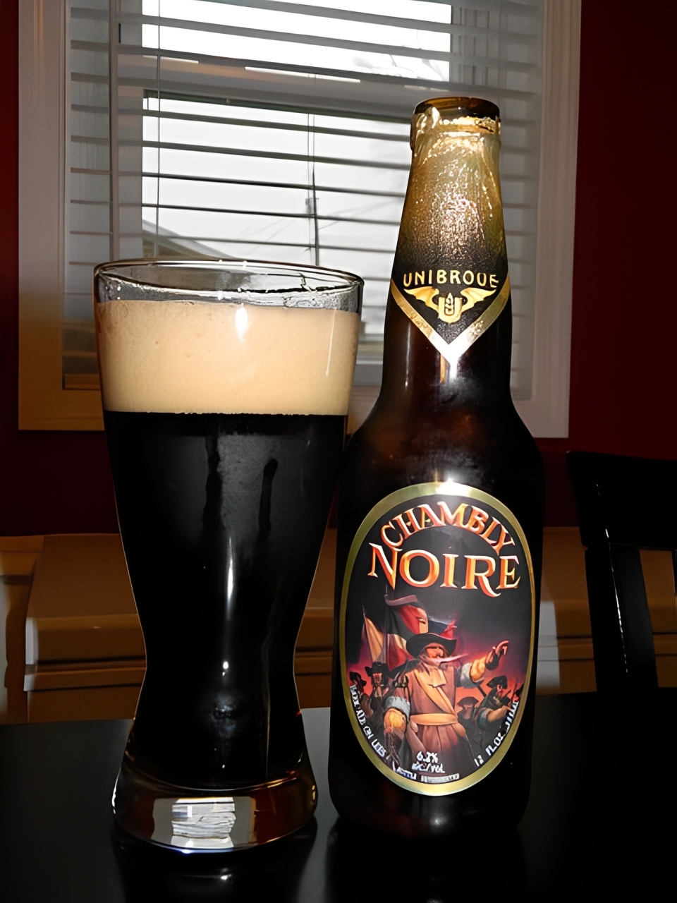 Chambly Noire: Những Giọt Nắng Lên Men Chambly Noire khoac len minh chiec ao nau dam huyen bi nhung khong he u toi - Chambly Noire: Những Giọt Nắng Lên Men