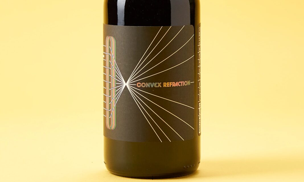 Convex Refraction Craft Beer Masterpiece Awakens All Senses