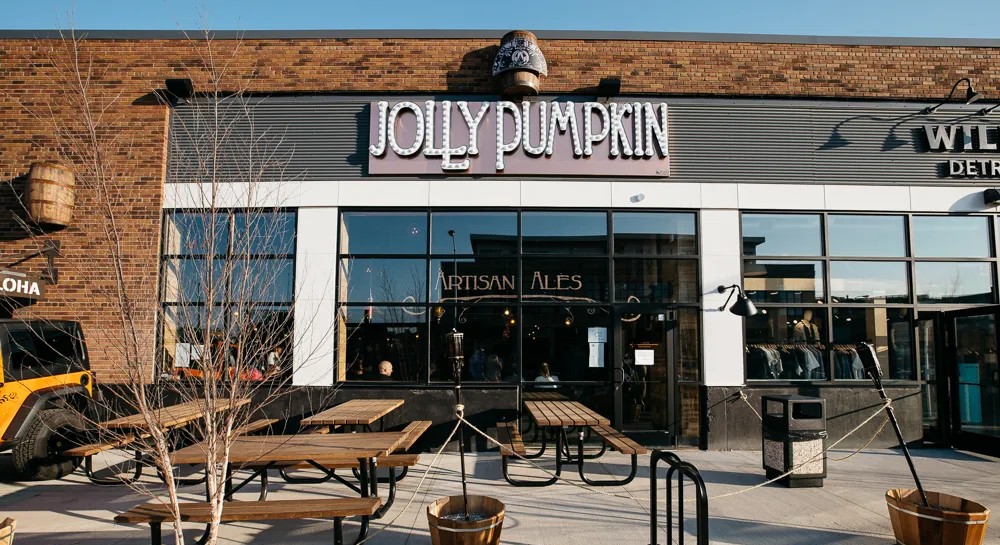 A corner of the Jolly Pumpkin Artisan Ales brewery looks very majestic from the outside - Luciérnaga: Firefly Light Captivates Beer Connoisseurs