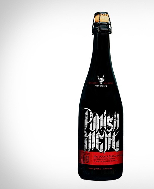 Punishment hat ein beeindruckendes Bierdosendesign mit prominentem Schriftzug - Punishment: The Velvet Iron Fist Into the World of Taste