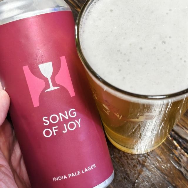 Song Of Joy co thiet ke toi gian voi ten va phong cach bia  - Song of Joy: Tinh Hoa Bia Lager Pha Lẫn Nồng N&agrave;n IPA