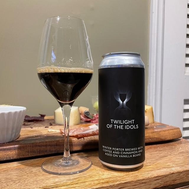 Thuong thuc Twilight Of The Idols dung cach giup vi bia them dam da - Twilight Of The Idols: Lời Tự Th&uacute; Của B&oacute;ng Tối