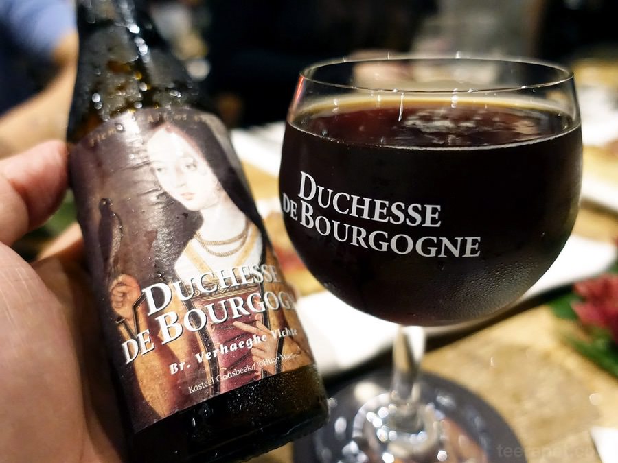 デュシェス・ド・ブルゴーニュ:甘酸っぱいビールの一滴一滴に込められた繊細さ 詳細 デュシェス・ド・ブルゴーニュビール ボトル 330ml 24 1 - デュシェス・ド・ブルゴーニュ:甘酸っぱいビールの一滴一滴に込められた繊細さ