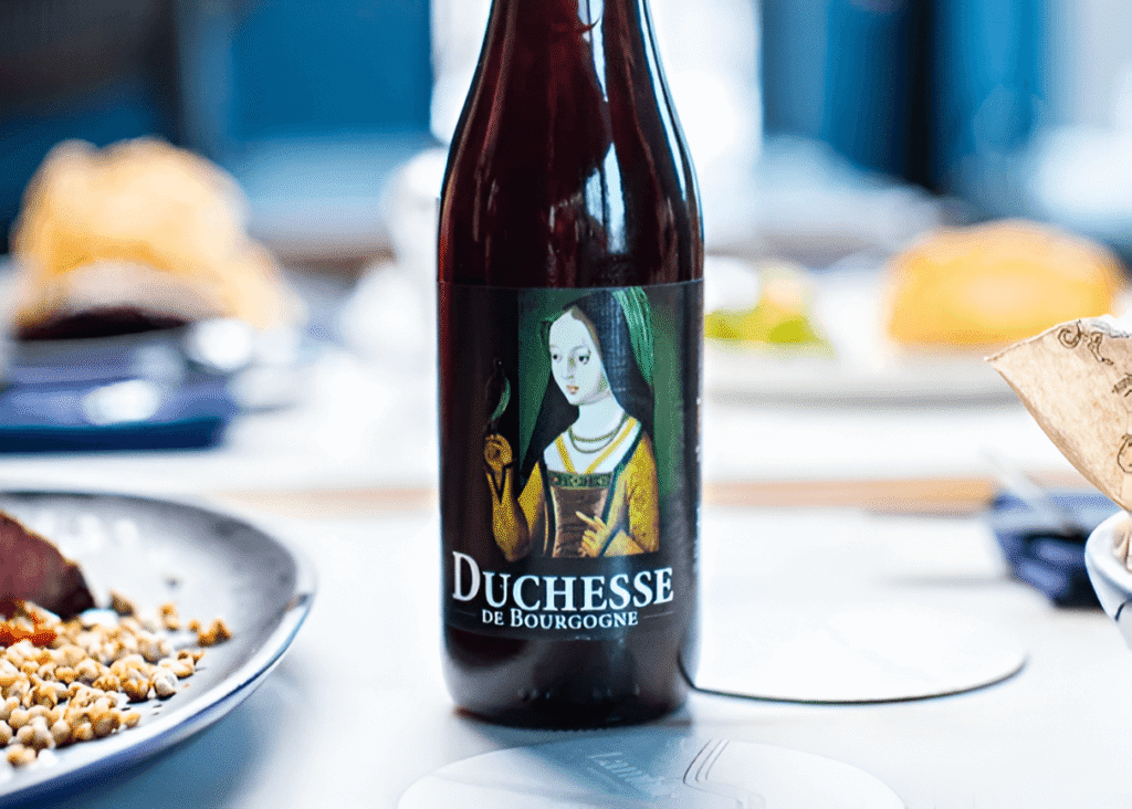 デュシェス・ド・ブルゴーニュ:甘酸っぱいビールの一滴一滴に込められた繊細さ e21ac127b20a03e90b0d5ccedd321448d905e8d6 1024x732 - ブルゴーニュ公爵夫人:甘酸っぱいビールの一滴一滴に込められた繊細さ