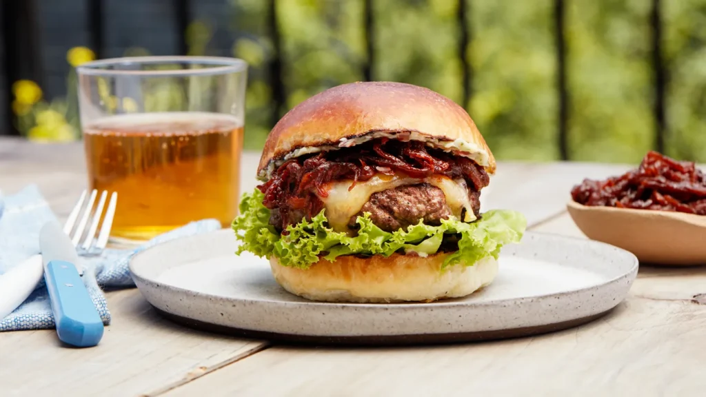 Steakburger-Rezept 14.06.2016 1024x576 - Mittagessen: Wenn ein Schluck Bier ein Flüstern des Meeres ist