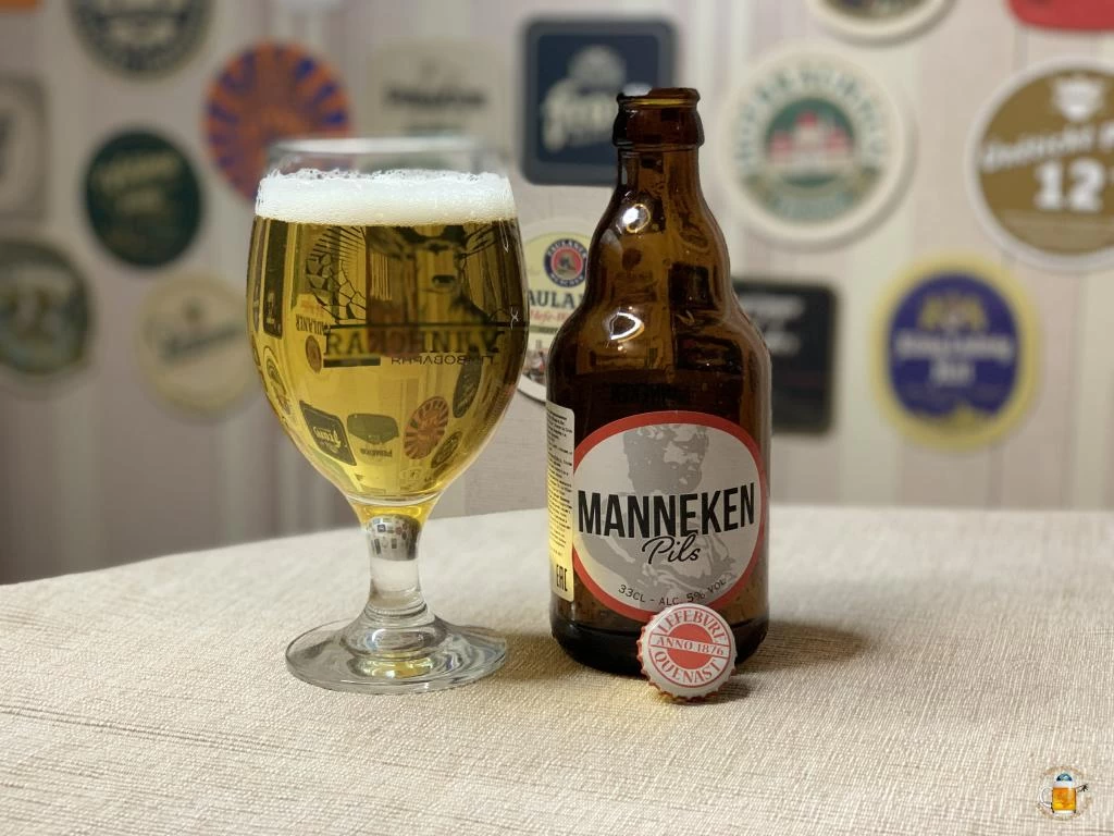 Golden Manneken Pils bottle