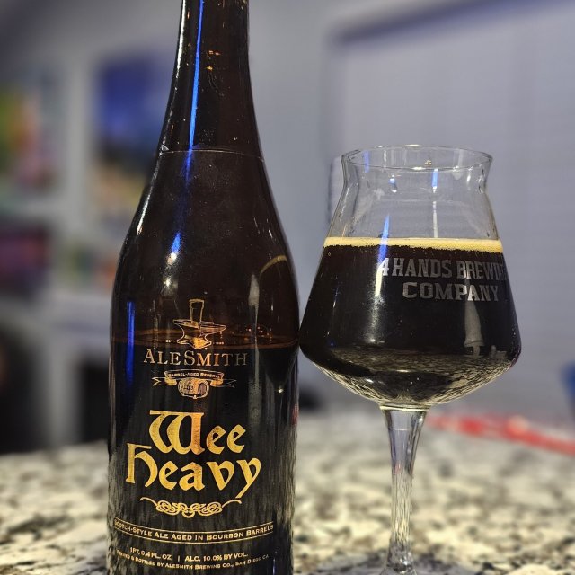884108873e42304f724d1262376a00d9 640x640 - Wee Heavy Barrel-Aged: Di Sản Nồng Đượm Từ Gỗ Sồi