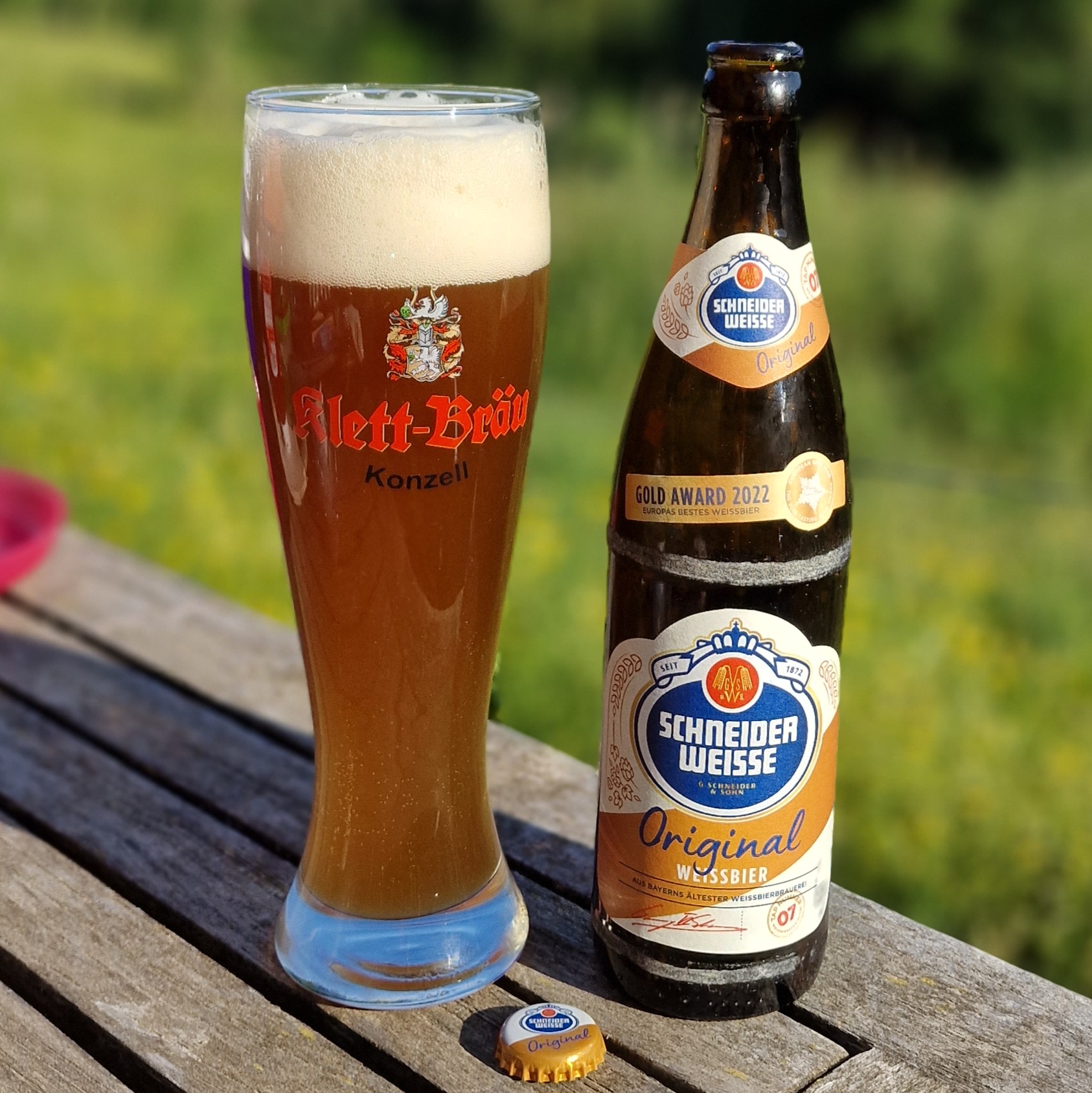Tap 7: Di Sản Bất Tử Của Schneider Weisse Bia co mau ho phach dam – deep amber nhu hoang hon phu xuong - Tap 7: Di Sản Bất Tử Của Schneider Weisse