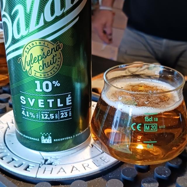 Bia co mau vang nhat den ho phach am ap tua nhu nhung tia nang dau thu - Zlat&yacute; Bažant Svetle 10&deg;: Kiệt T&aacute;c V&agrave;ng Son Giữa Đời Thường