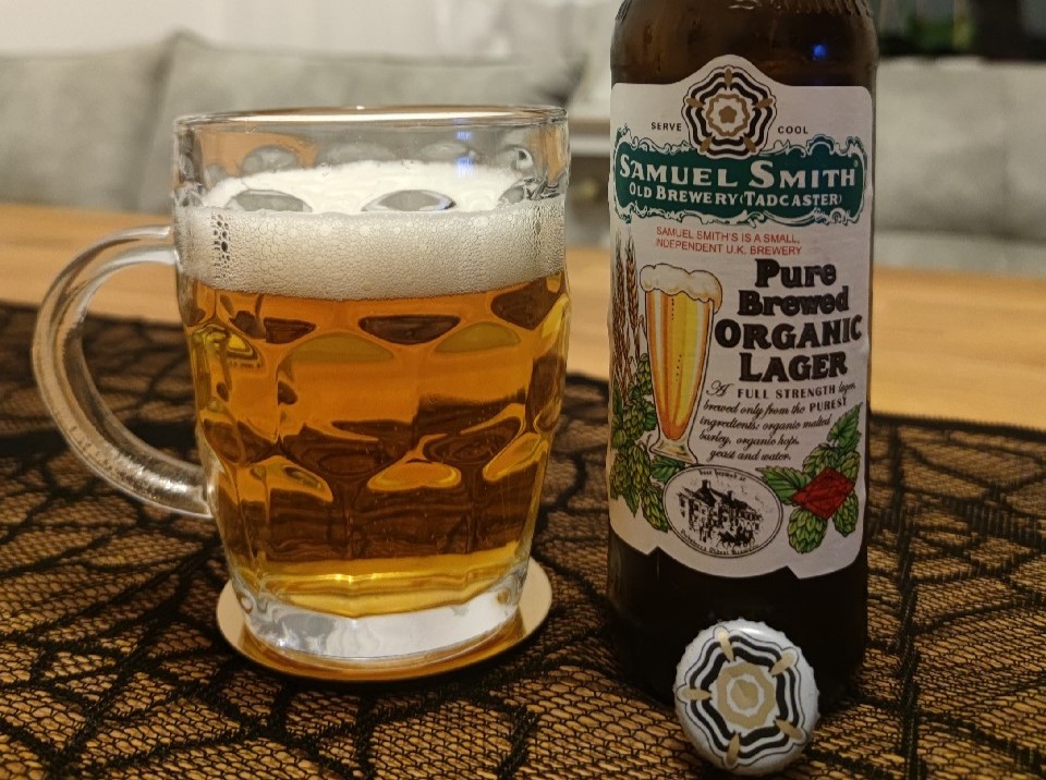 Rein gebrautes Bio-Lagerbier: Reinheit über das Jahrhundert Rein gebrautes Bio-Lagerbier: Reinheit über das Jahrhundert hinaus