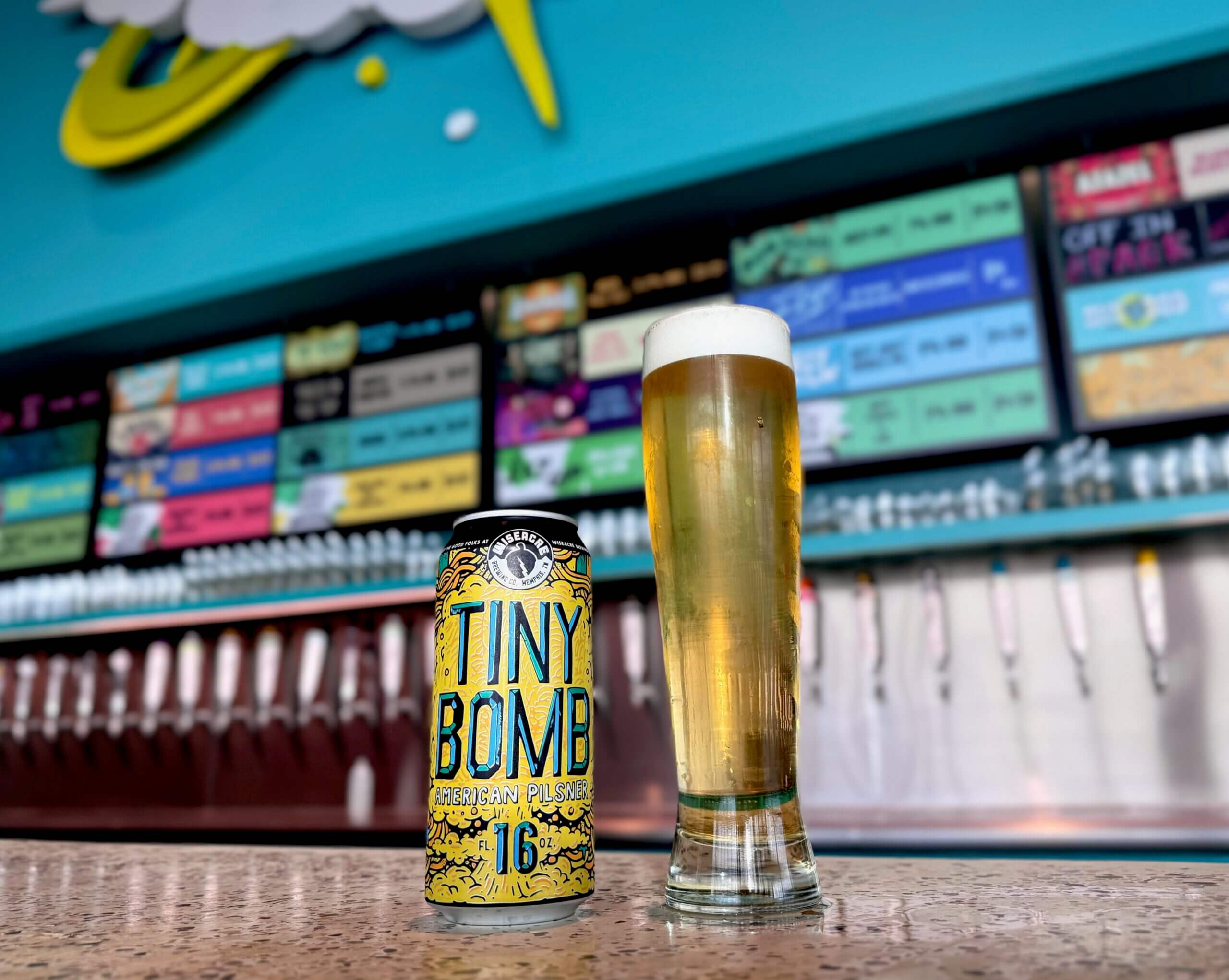 Tiny Bomb: Triết Lý Tôn Vinh Vẻ Đẹp Thuần Khiết Bia nay phu hop thuong thuc trong ly Pilsner thanh tao - Tiny Bomb: Triết Lý Tôn Vinh Vẻ Đẹp Thuần Khiết